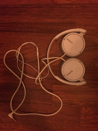 SONY MDR-ZX110W Model Beyaz Kulaklık