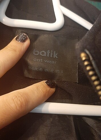 Batik Batik marka siyah L beden kaban