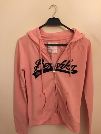 Bershka Hirka