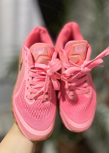 36 Beden Orijinal Nike spor ayakkabı