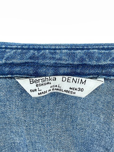 l Beden mavi Renk Bershka Gömlek %70 İndirimli.