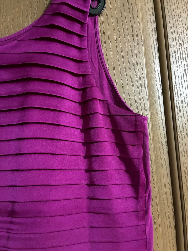 Kadın Mor Pilili Kolsuz Bluz - Görsel 3