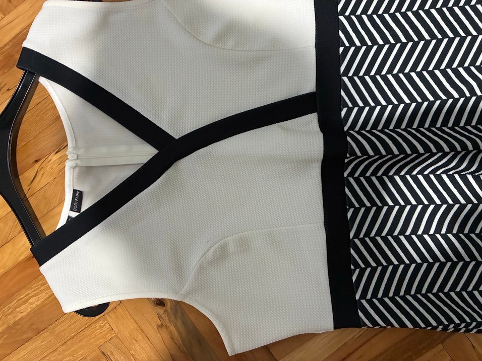 Zebra Desenli V Yakalı Kolsuz Mini Elbise - Görsel 3