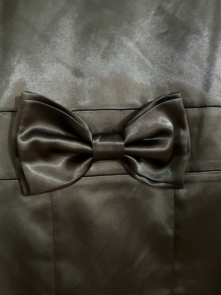 V Yaka Kemerli Siyah Midi Gece Elbisesi - Görsel 2