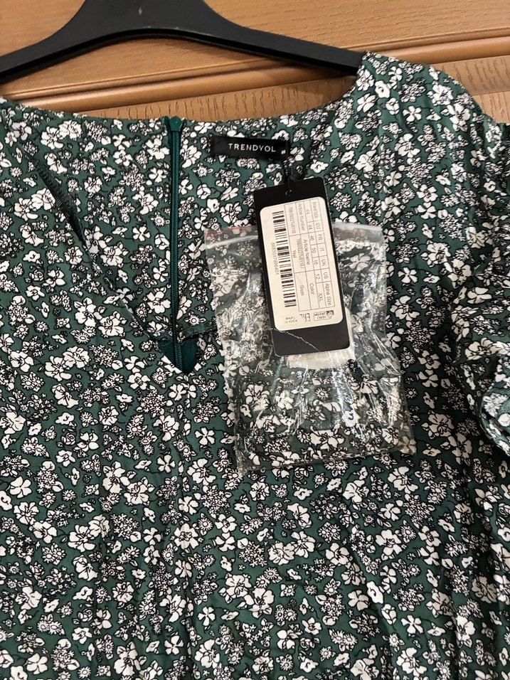 Yeşil V Yaka Midi  kısa tulum - Görsel 2