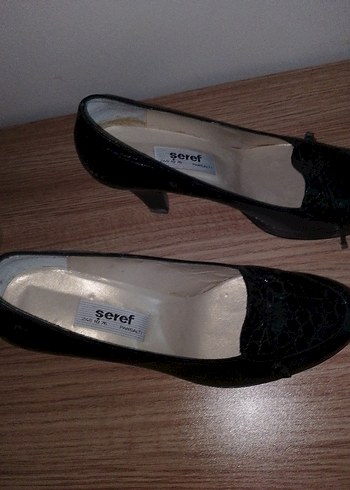 Siyah Parlak Yılan Desenli Kadın Topuklu Ayakkabı - Görsel 3