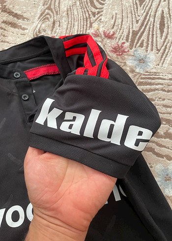 xs Beden siyah Renk Orjinal Beşiktaş forması