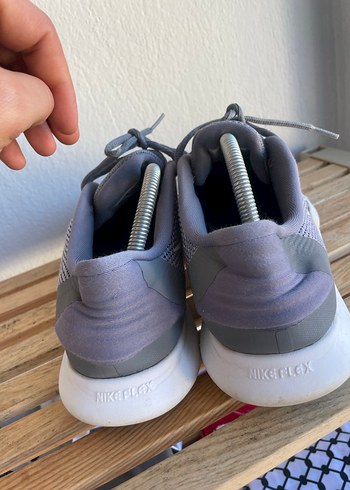 Nike koşu ayakkabısı orijinal - Görsel 3