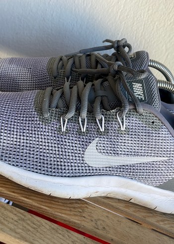 Nike koşu ayakkabısı orijinal - Görsel 2