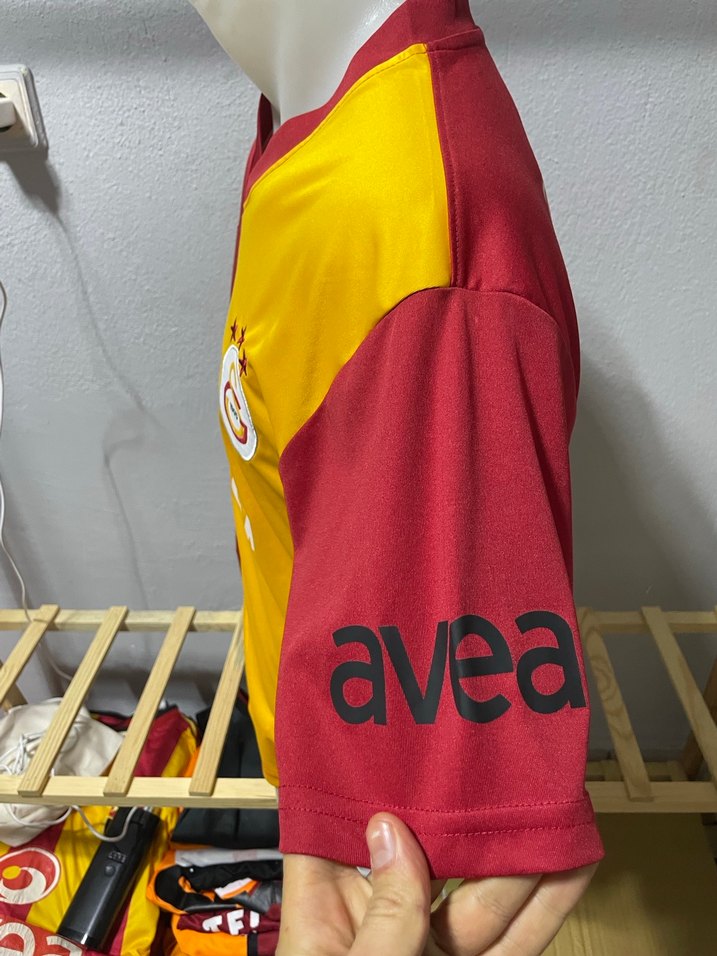 Galatasaray Kırmızı Sarı Erkek Spor Forması - Görsel 3