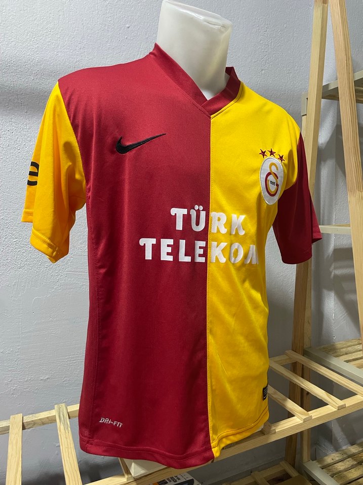 Galatasaray Kırmızı Sarı Erkek Spor Forması - Görsel 2