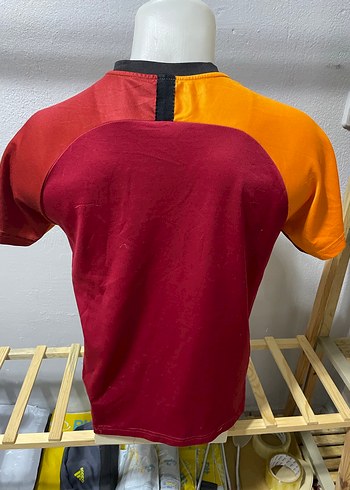 Galatasaray Kırmızı-Sarı Kısa Kollu Forma - Görsel 3
