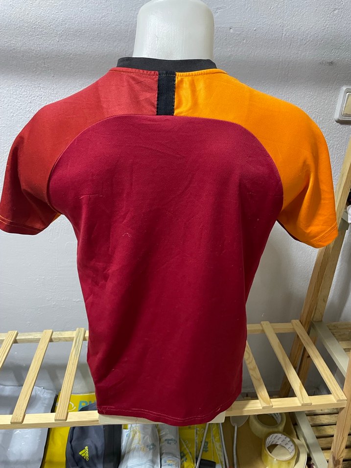 Galatasaray Kırmızı-Sarı Kısa Kollu Forma - Görsel 3