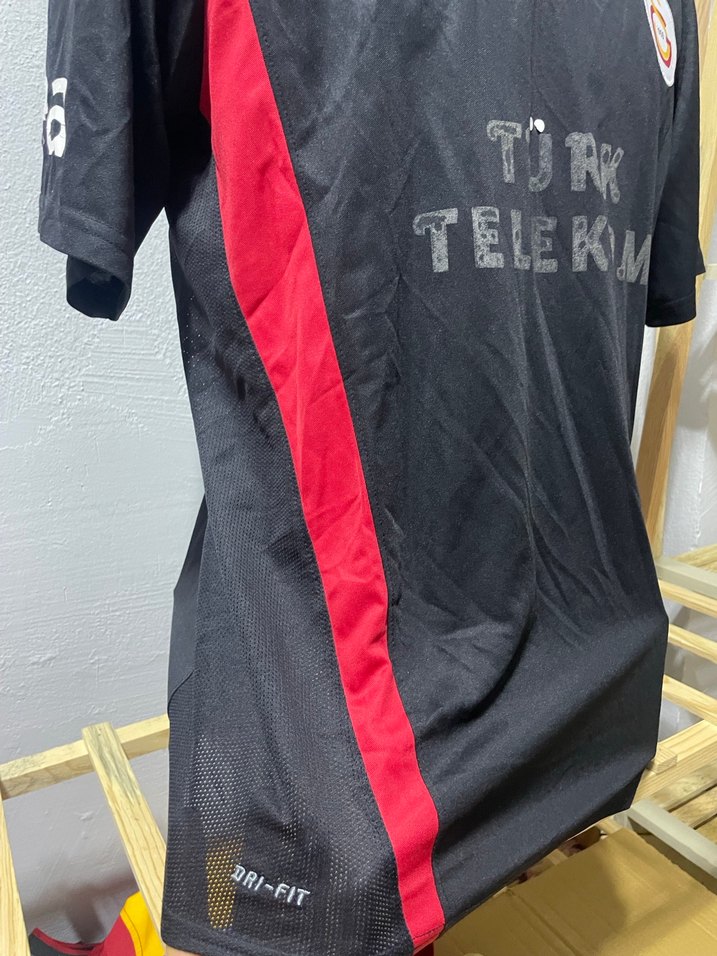 Galatasaray Siyah Kısa Kollu Spor Forma - Görsel 2