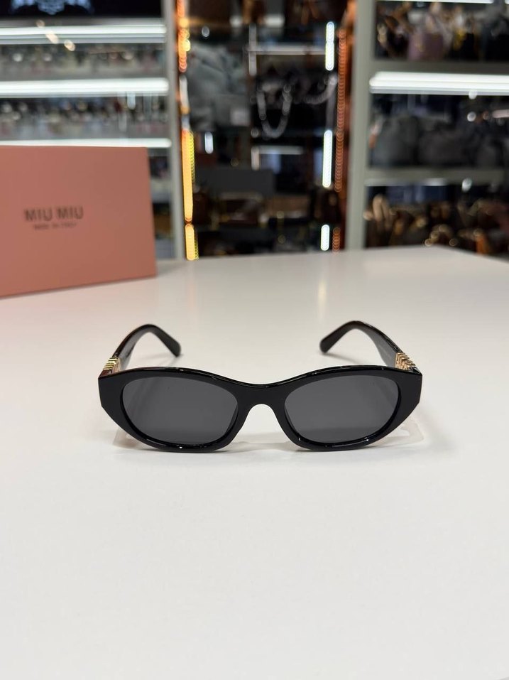 Miu Miu Klasik Kemer Detaylı Kahverengi Gözlük - Görsel 3