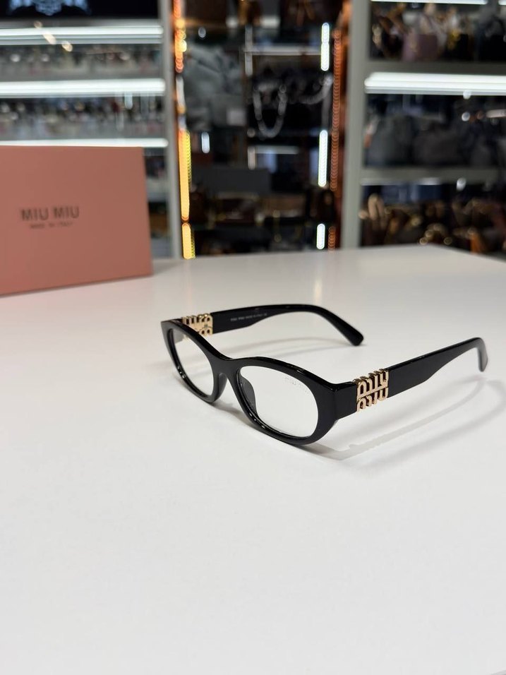 Miu Miu Klasik Kemer Detaylı Kahverengi Gözlük - Görsel 2