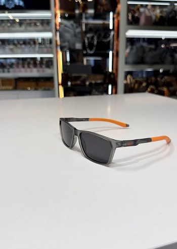 Oakley Siyah Güneş Gözlüğü - Görsel 4
