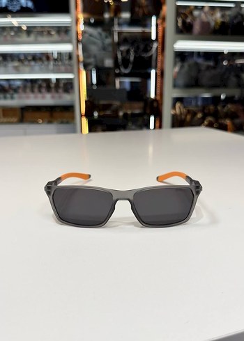 Oakley Siyah Güneş Gözlüğü - Görsel 5