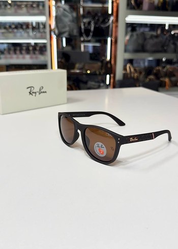 Ray Ban
