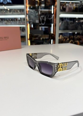Miu Miu Kadın Güneş Gözlüğü - Görsel 3