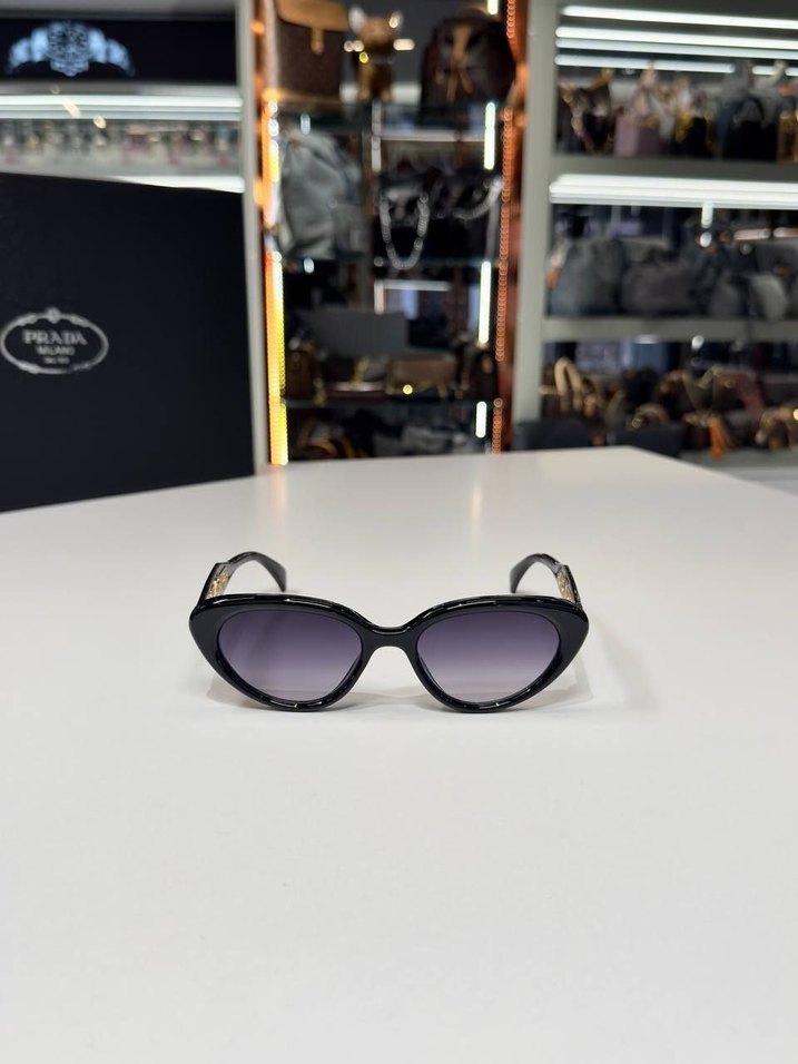 Prada Kadın Güneş Gözlüğü - Görsel 4