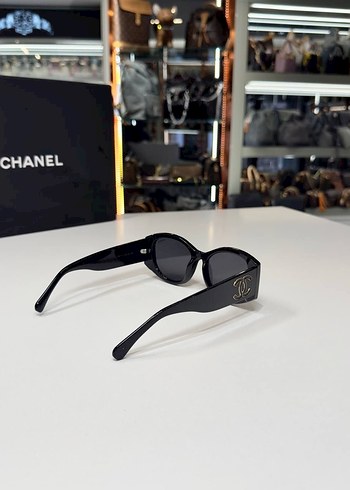 Chanel Parlak Pembe Kadın Güneş Gözlüğü - Görsel 6