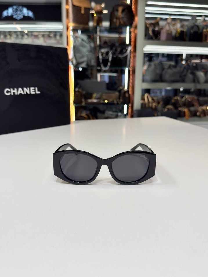 Chanel Parlak Pembe Kadın Güneş Gözlüğü - Görsel 4