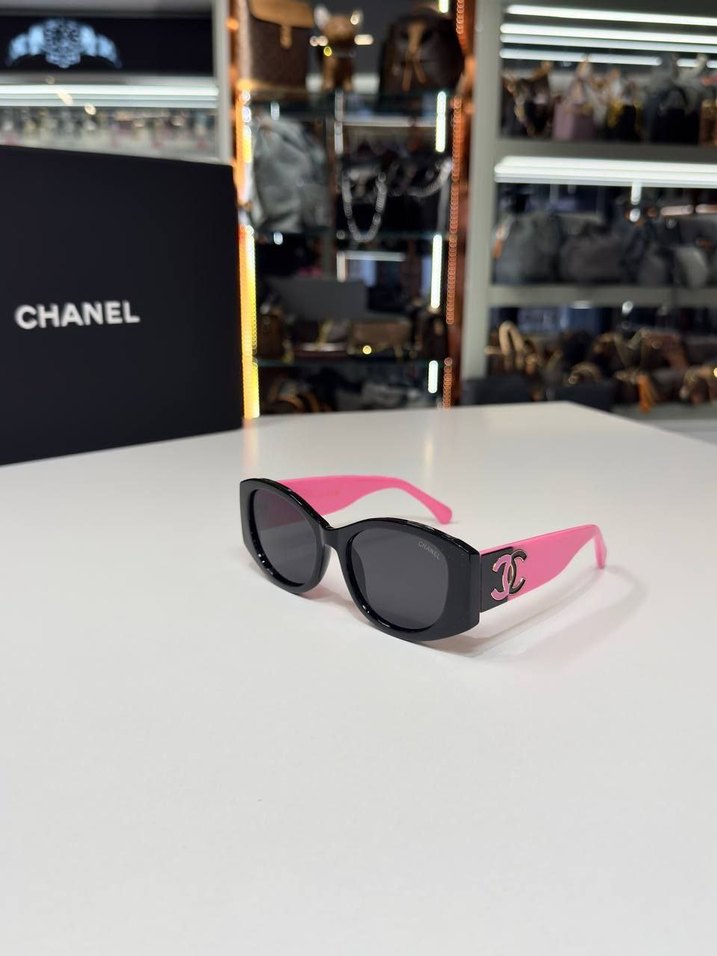 Chanel Parlak Pembe Kadın Güneş Gözlüğü - Görsel 2