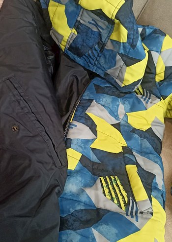 Erkek Çocuk Çift Taraflı Mont - Görsel 3