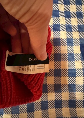 Kadın Kırmızı Örgü Bere - Görsel 3