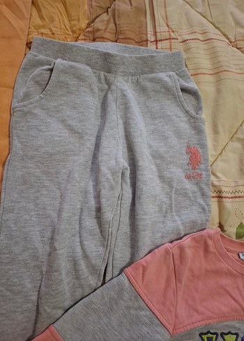 USPA Pembe Baskılı Kız Sweatshirt ve Gri Eşofman Takımı - Görsel 3