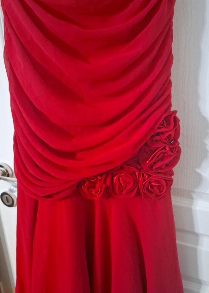 Kırmızı balık abiye - Görsel 4