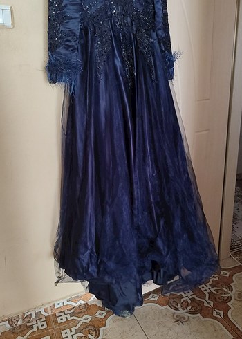 38 Beden Lacivert Uzun Kollu Nakışlı Gotik Abiye