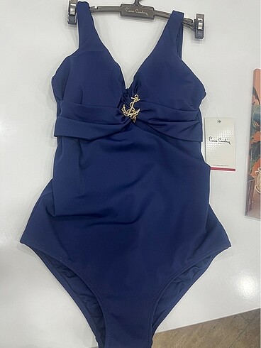 Pierre cardin