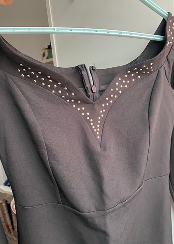 Siyah V Yakalı Uzun Kollu Gece Elbisesi - Görsel 2