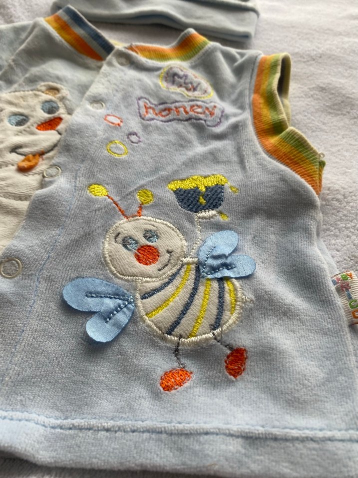 Erkek bebek  Nakışlı Kolsuz Triko Yelek ve Şapka - Görsel 3