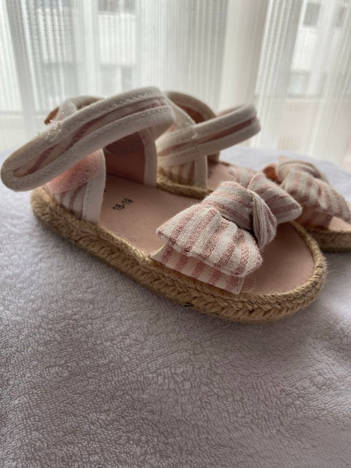 H&M Kız Çocuk Pembe Fiyonklu Sandalet - Görsel 3