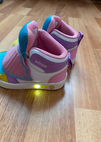 Vicco ışıklı bebek bot - Görsel 5