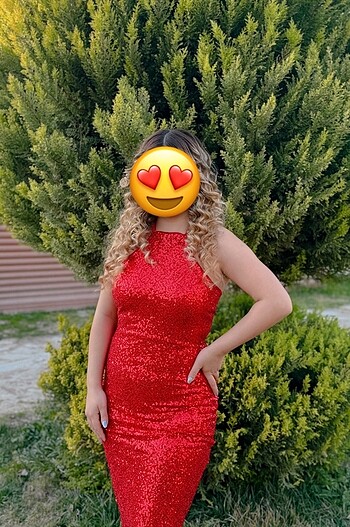 Kırmızı midi boy abiye elbise