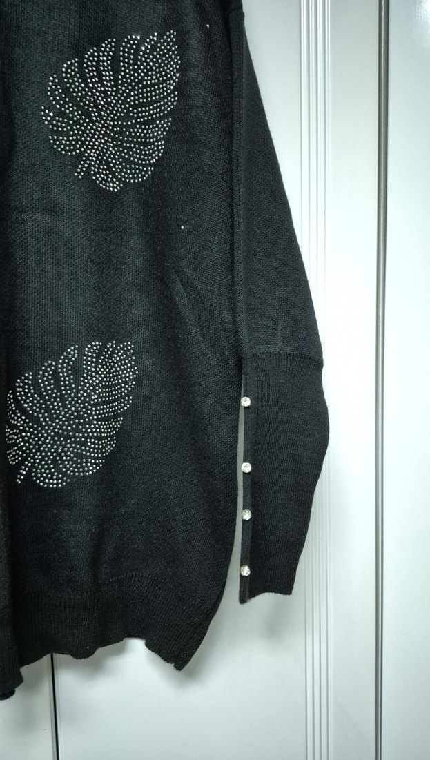 Siyah Nakışlı Uzun Kollu Kadın Kazak - Görsel 2