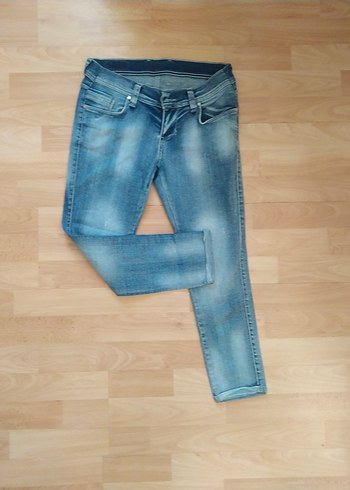 28 Beden Kadın Mavi Parlak Jean Pantolon