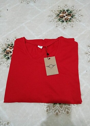 xxl Beden kırmızı Renk Geniş kesim tişört 