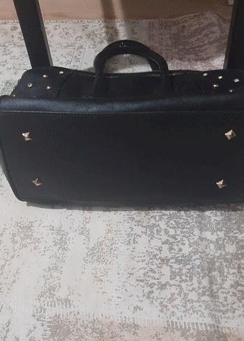 Siyah Deri Perçinli Kadın Çanta - Görsel 4