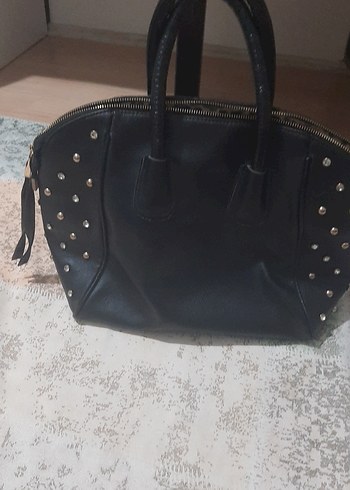 Siyah Deri Perçinli Kadın Çanta - Görsel 3
