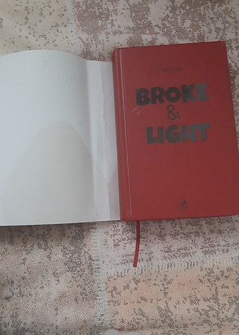 Broke & Light - Zeynep Sahra Roman - Görsel 4