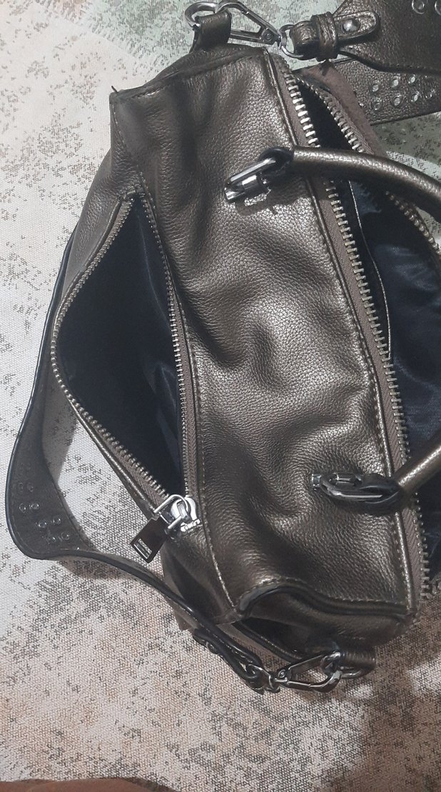 Kemer Detaylı Yılan Desenli Deri Kadın Çanta - Görsel 3