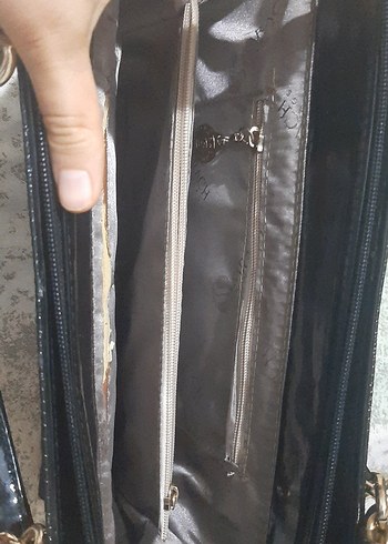 Siyah Parlak Yılan Desenli Deri Kadın Çanta - Görsel 2