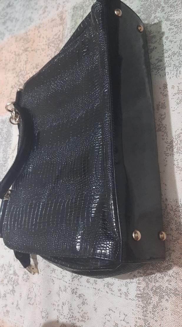 Siyah Parlak Yılan Desenli Deri Kadın Çanta - Görsel 3