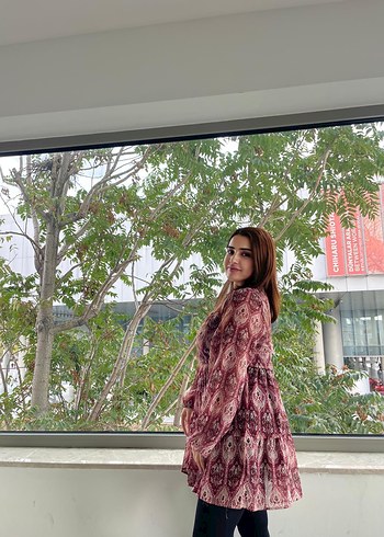 Bohem V Yaka Uzun Kollu Bağlama Desenli Tunik - Görsel 2