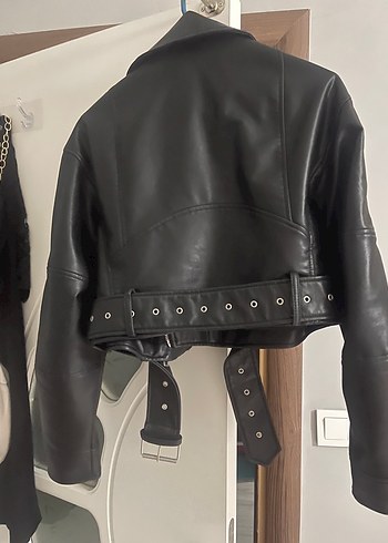 Zara Kadın Siyah Deri Biker Ceket